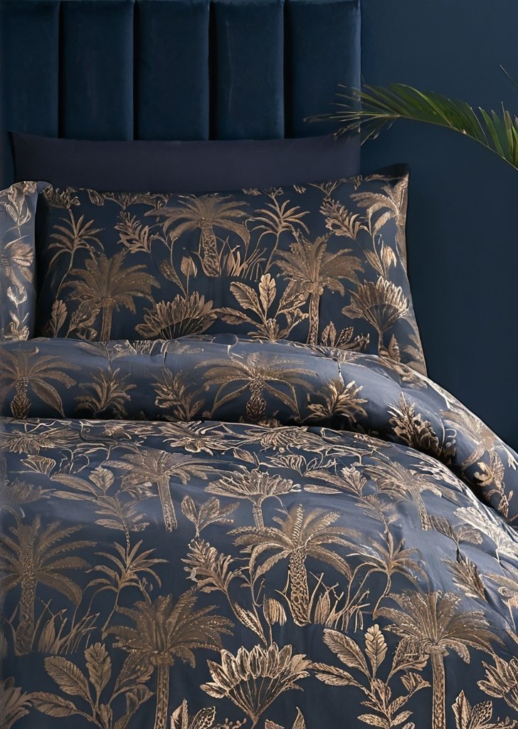 Granatowy, żakardowy zestaw poszewek na kołdrą Soiree Midnight Palm - obrazek 2